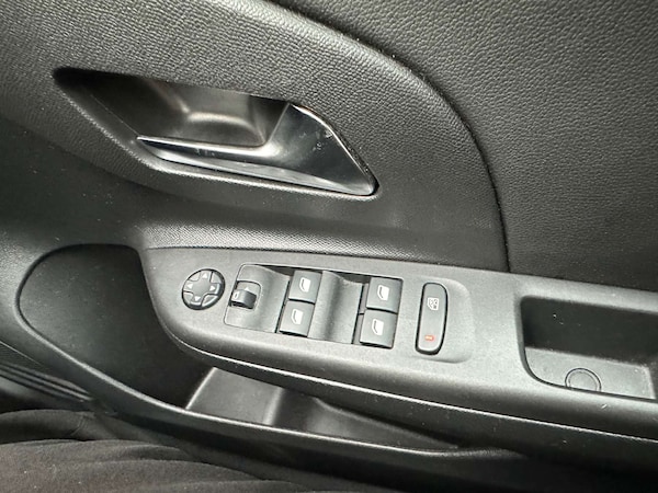 Used Vauxhall Corsa 2021 for sale - 76132428: Photo 24