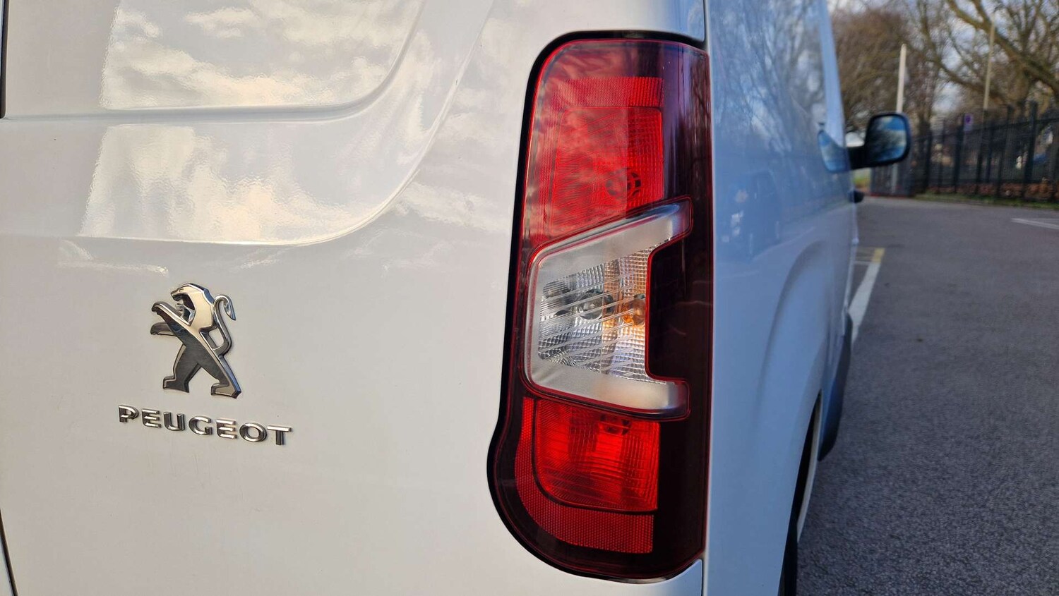 Used Peugeot Partner 2023 for sale - 76462109: Photo 14