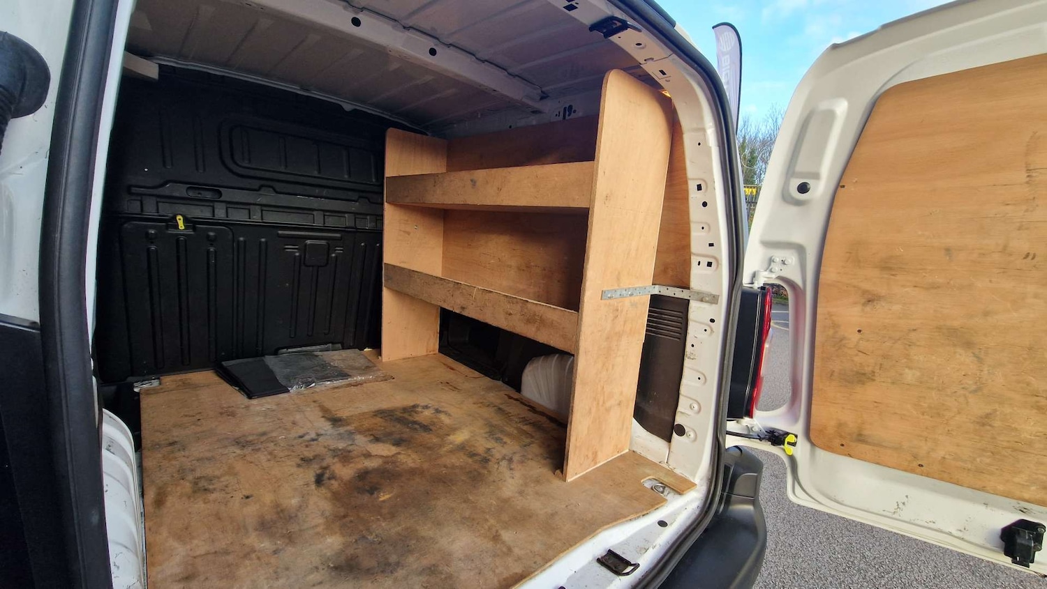 Used Peugeot Partner 2023 for sale - 76462109: Photo 18