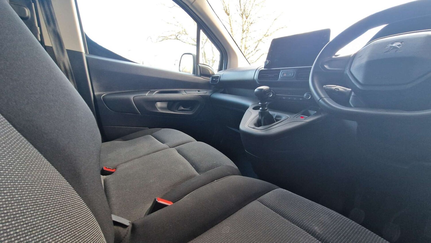 Used Peugeot Partner 2023 for sale - 76462109: Photo 22