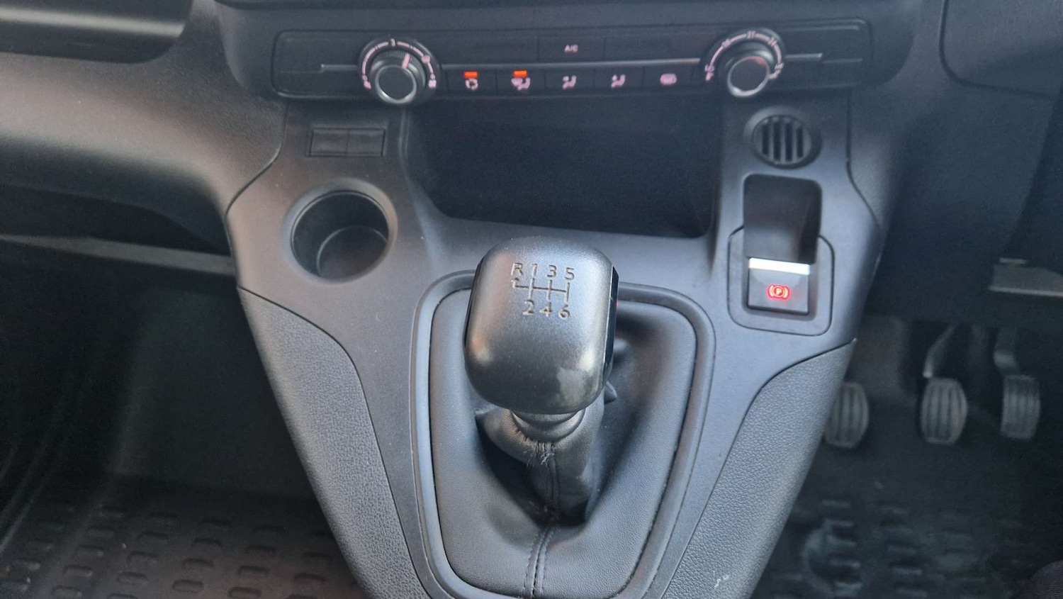 Used Peugeot Partner 2023 for sale - 76462109: Photo 33