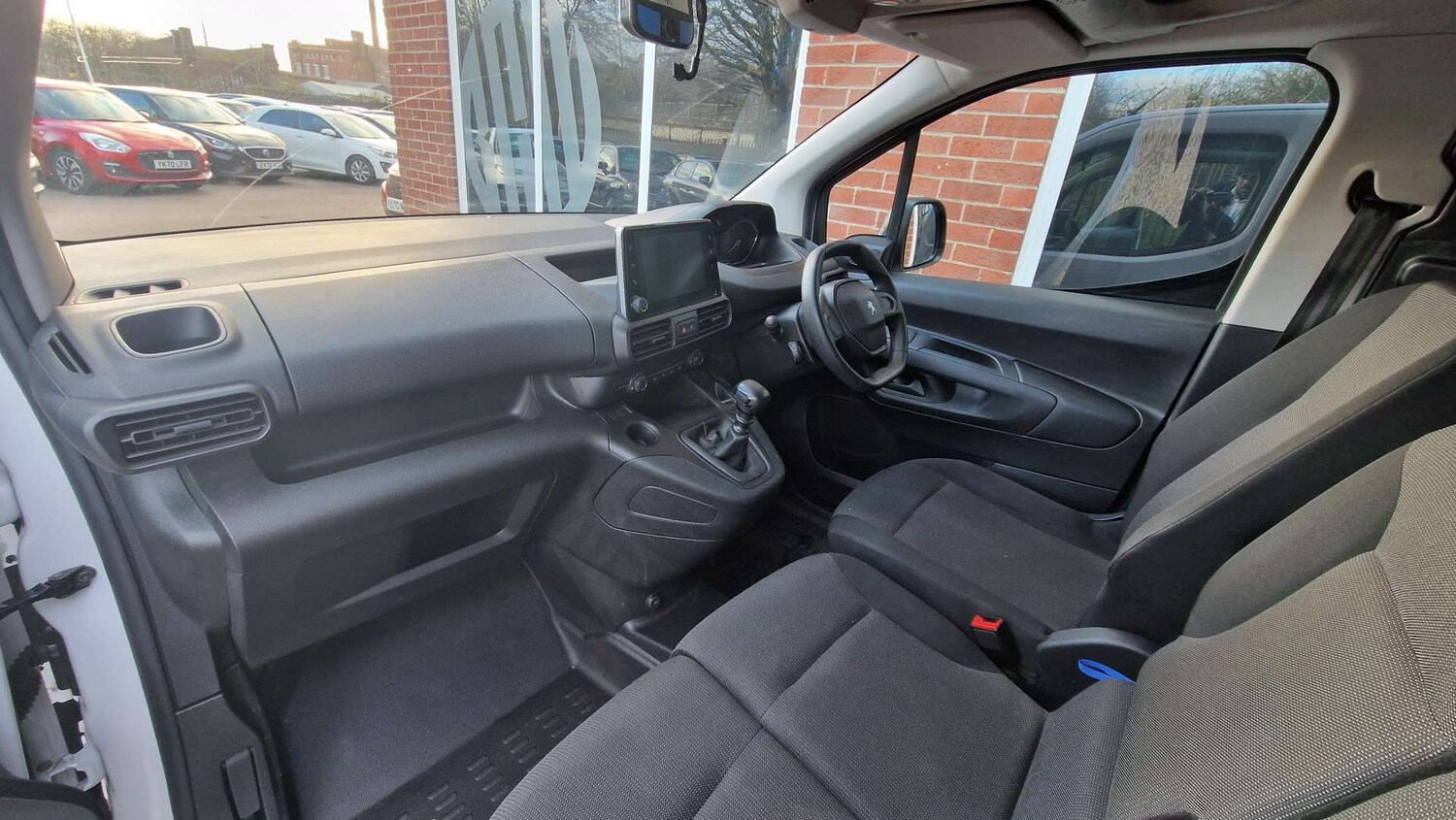 Used Peugeot Partner 2023 for sale - 76462109: Photo 38