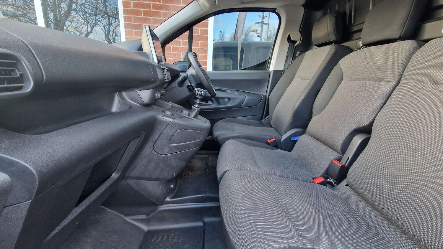 Used Peugeot Partner 2023 for sale - 76462109: Photo 41