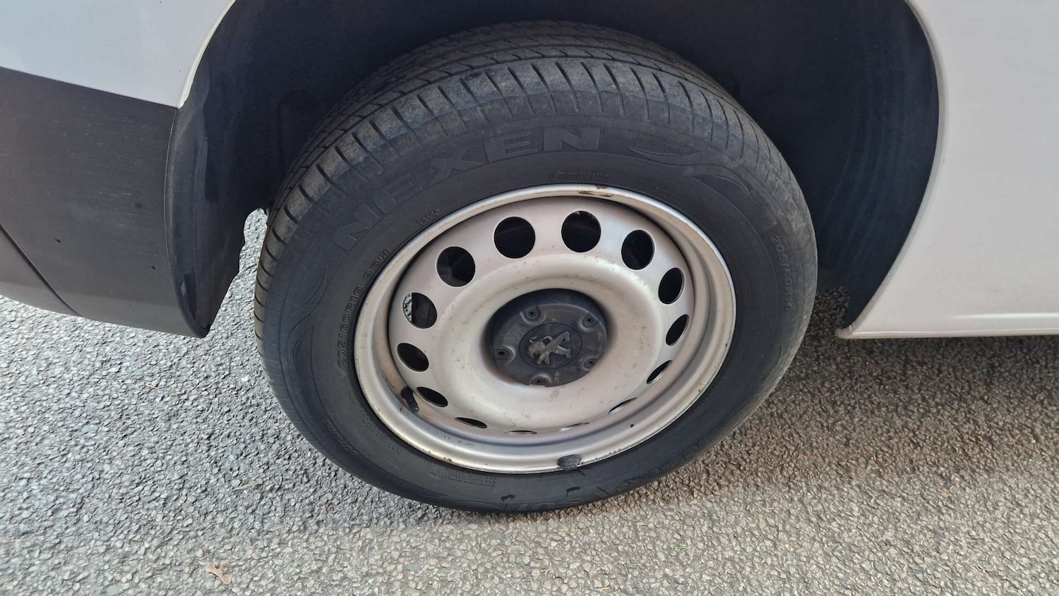 Used Peugeot Partner 2023 for sale - 76462109: Photo 46