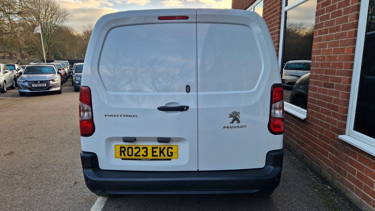 Used Peugeot Partner 2023 for sale - 76462109: Photo 6