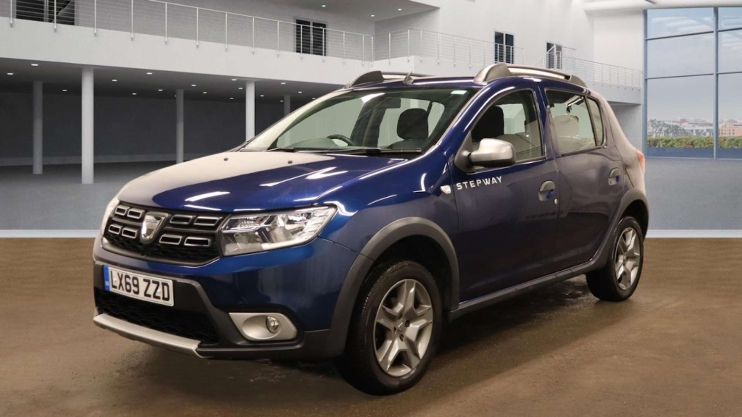 Used Dacia Sandero Stepway 2019 for sale - 77409759: Photo 2