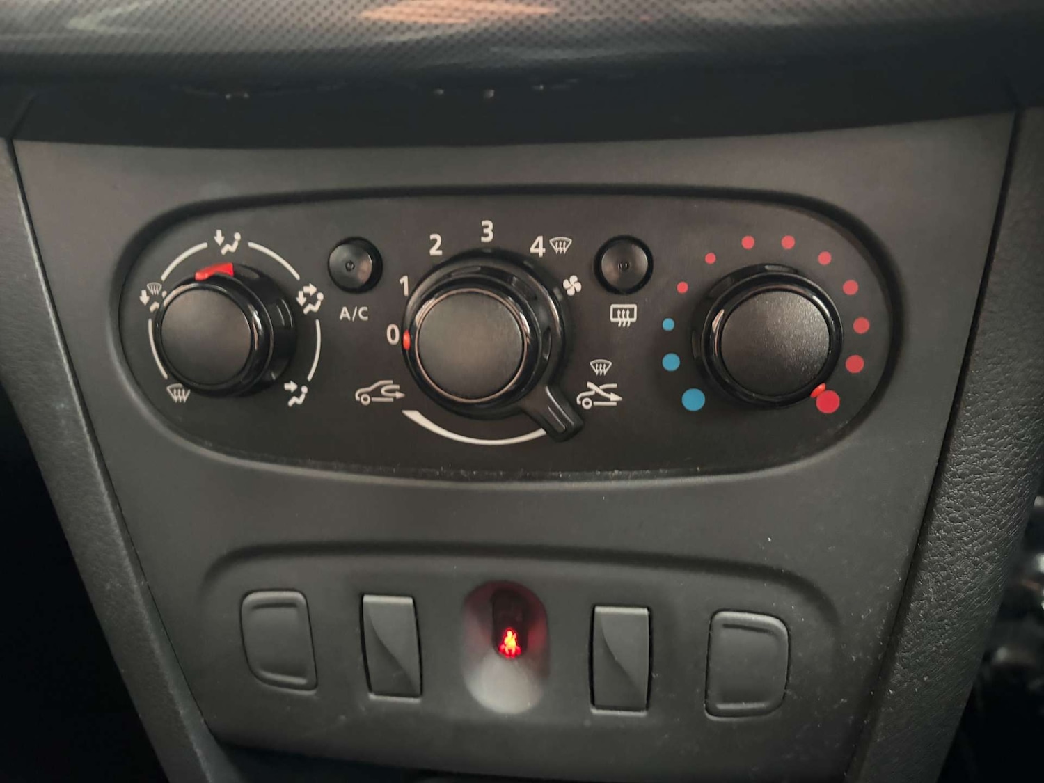 Used Dacia Sandero 2019 for sale - 77409759: Photo 20