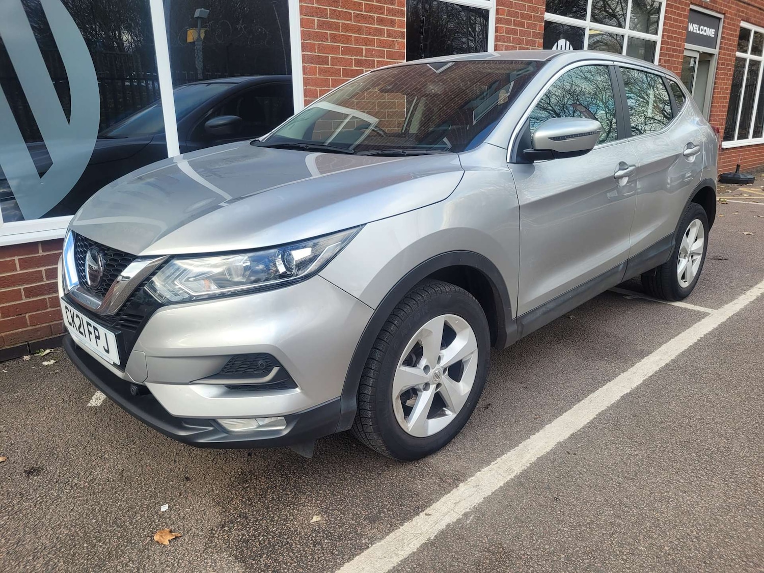 Used Nissan Qashqai 2021 for sale - 76910615: Photo 2