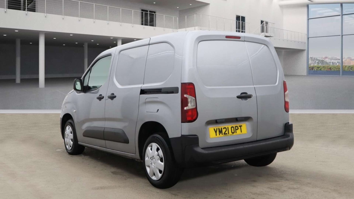 Used Toyota ProAce 2021 for sale - 76414857: Photo 2