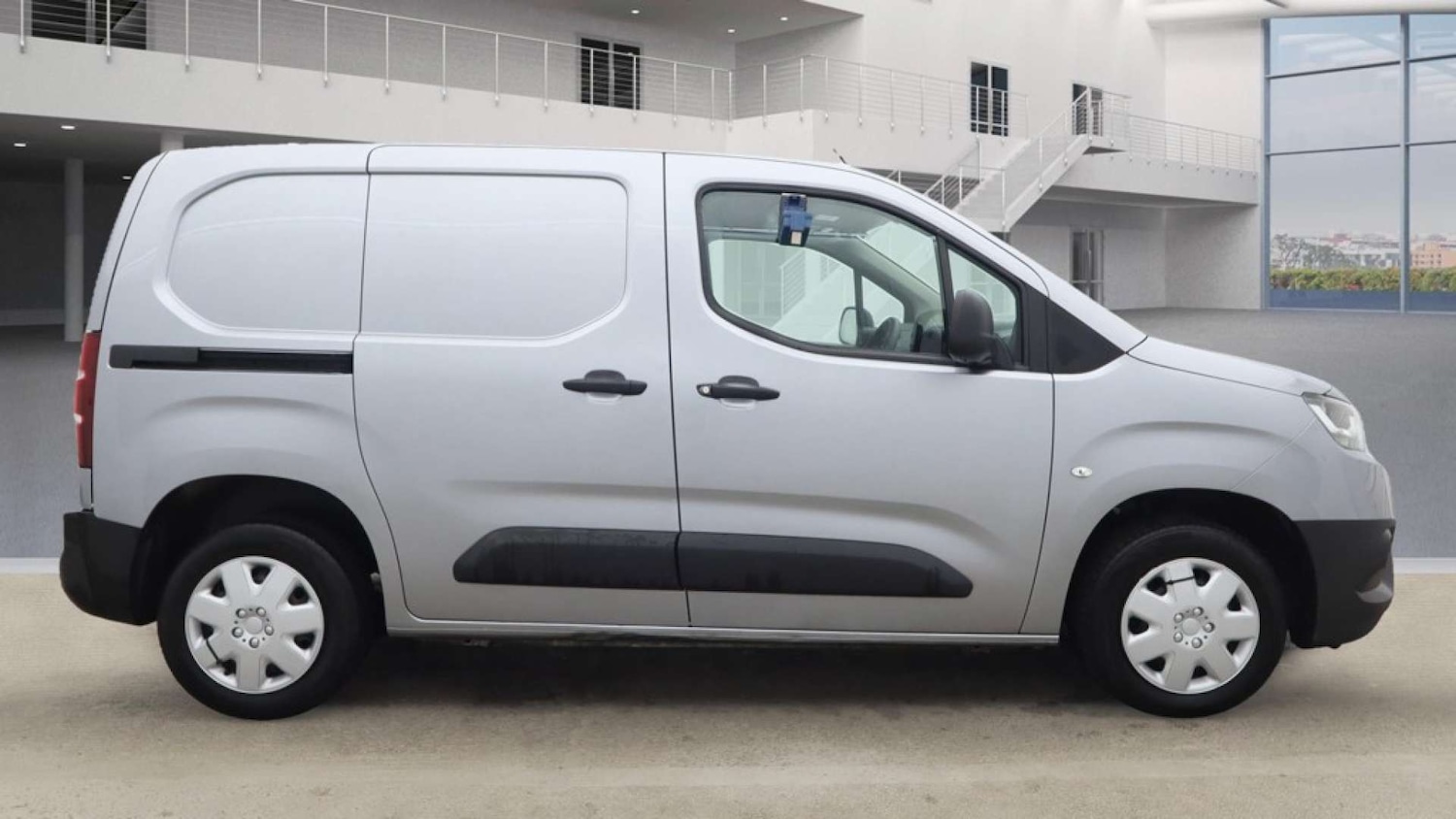 Used Toyota ProAce 2021 for sale - 76414857: Photo 4