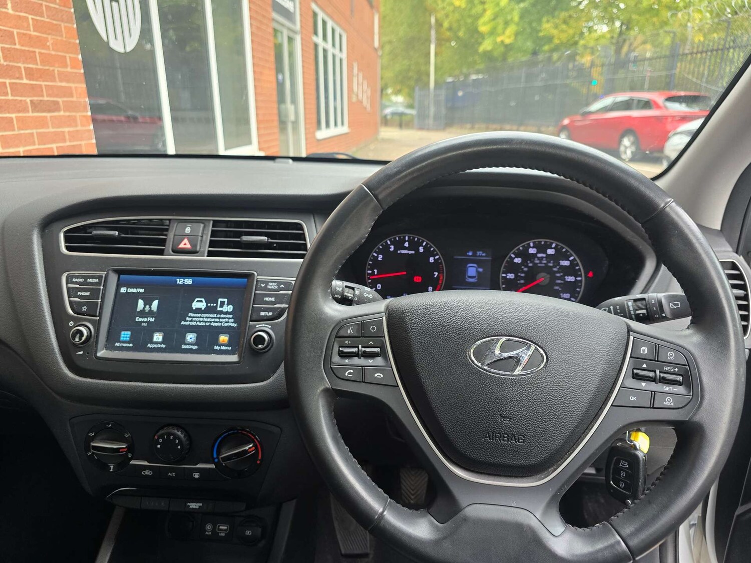 Used Hyundai i20 2020 for sale - 76194649: Photo 11