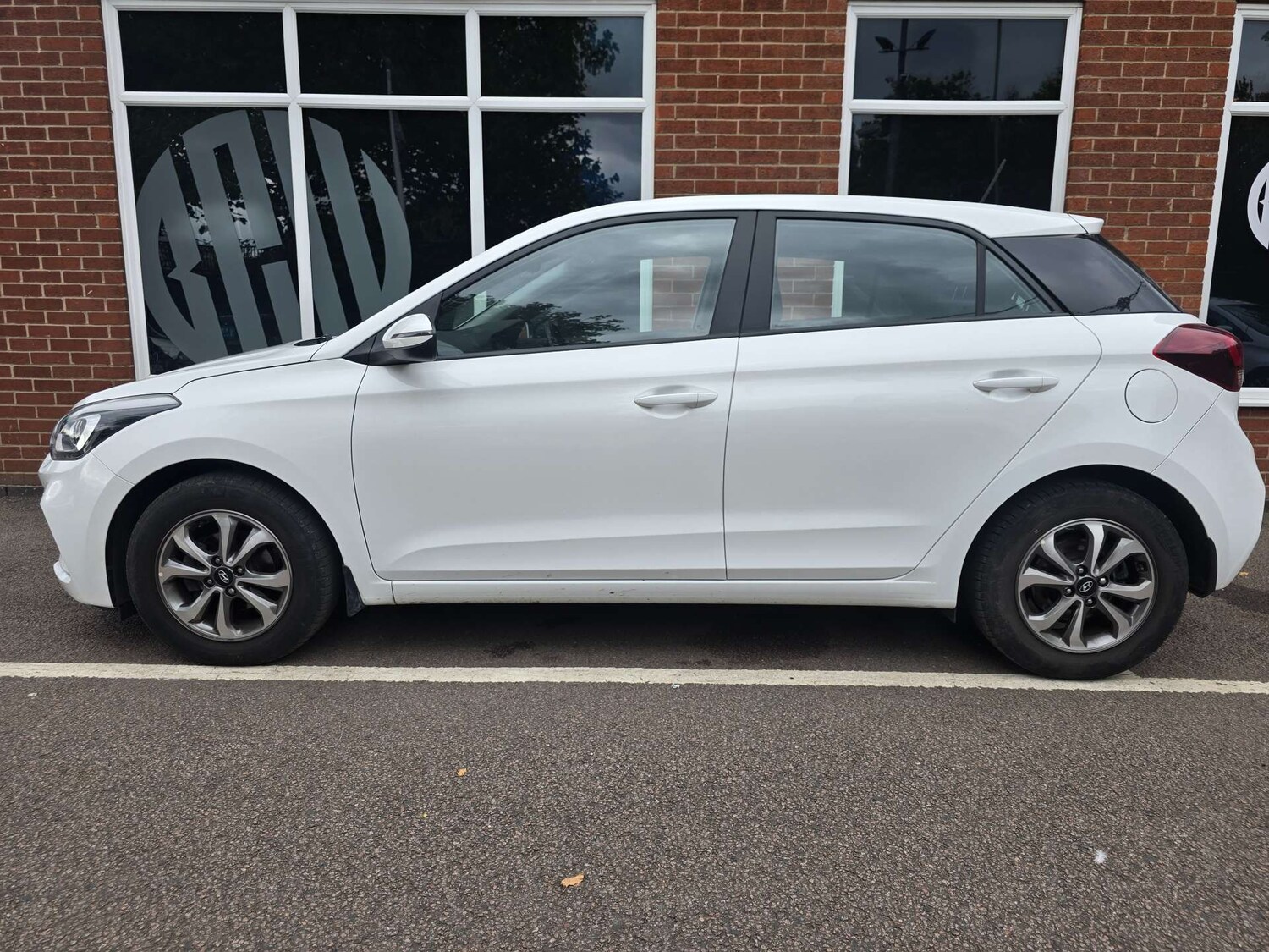 Used Hyundai i20 2020 for sale - 76194649: Photo 5