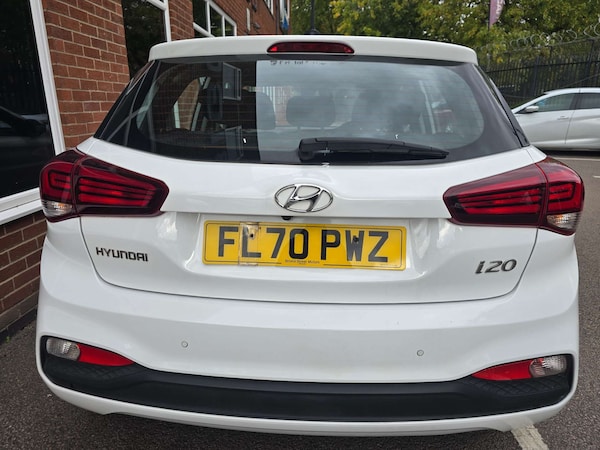 Used Hyundai i20 2020 for sale - 76194649: Photo 9
