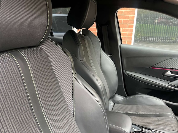 Used Peugeot 208 2023 for sale - 76277582: Photo 16