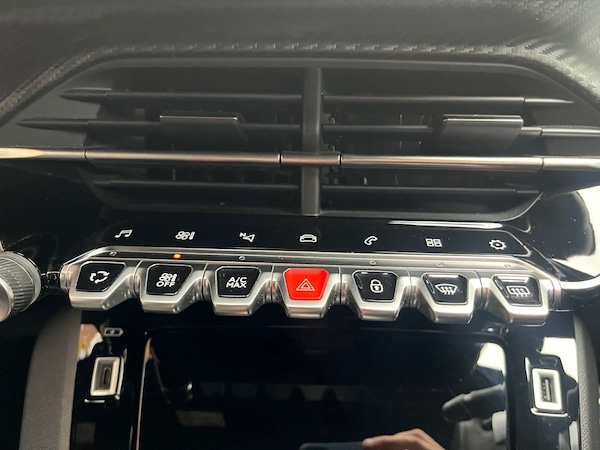Used Peugeot 208 2023 for sale - 76277582: Photo 35
