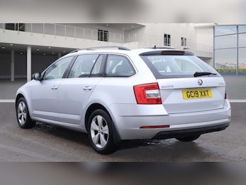 Used Skoda Octavia 2019 for sale - 75997756: Photo