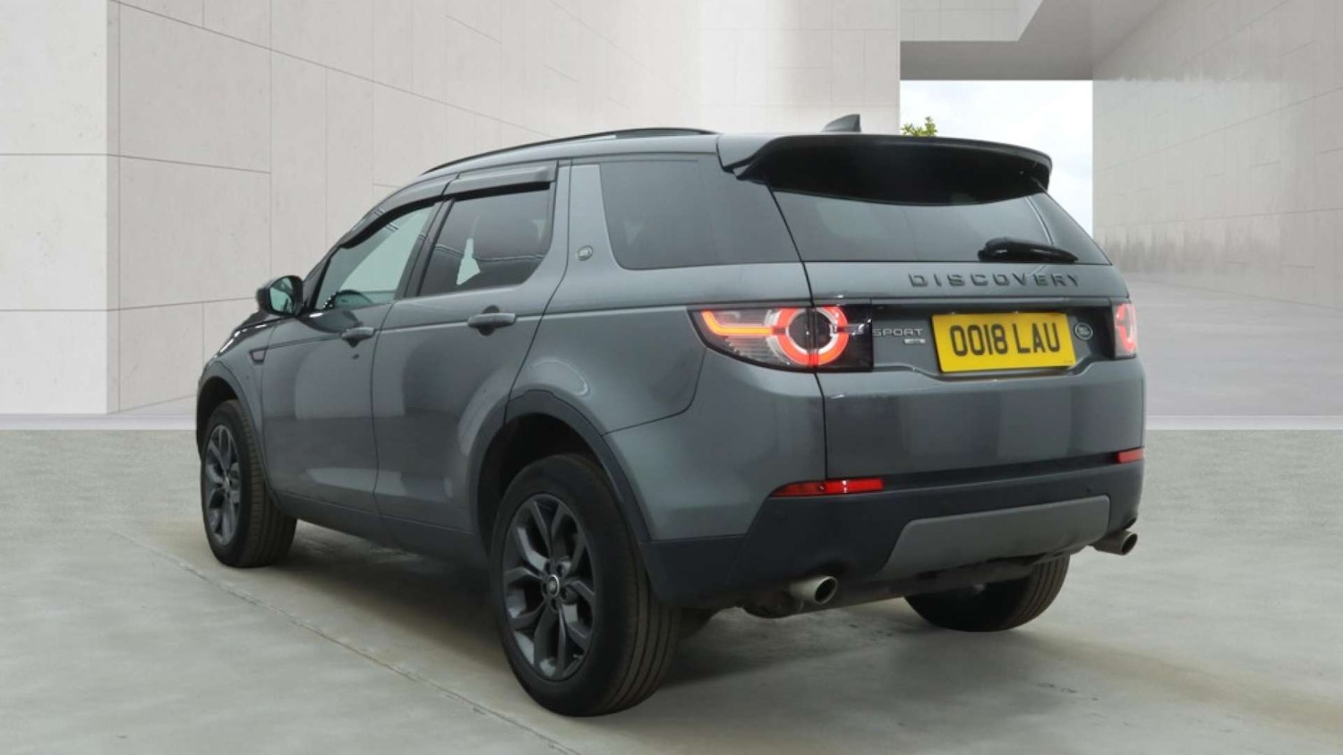 Used Land Rover Discovery Sport 2019 for sale - 78169359: Photo 3