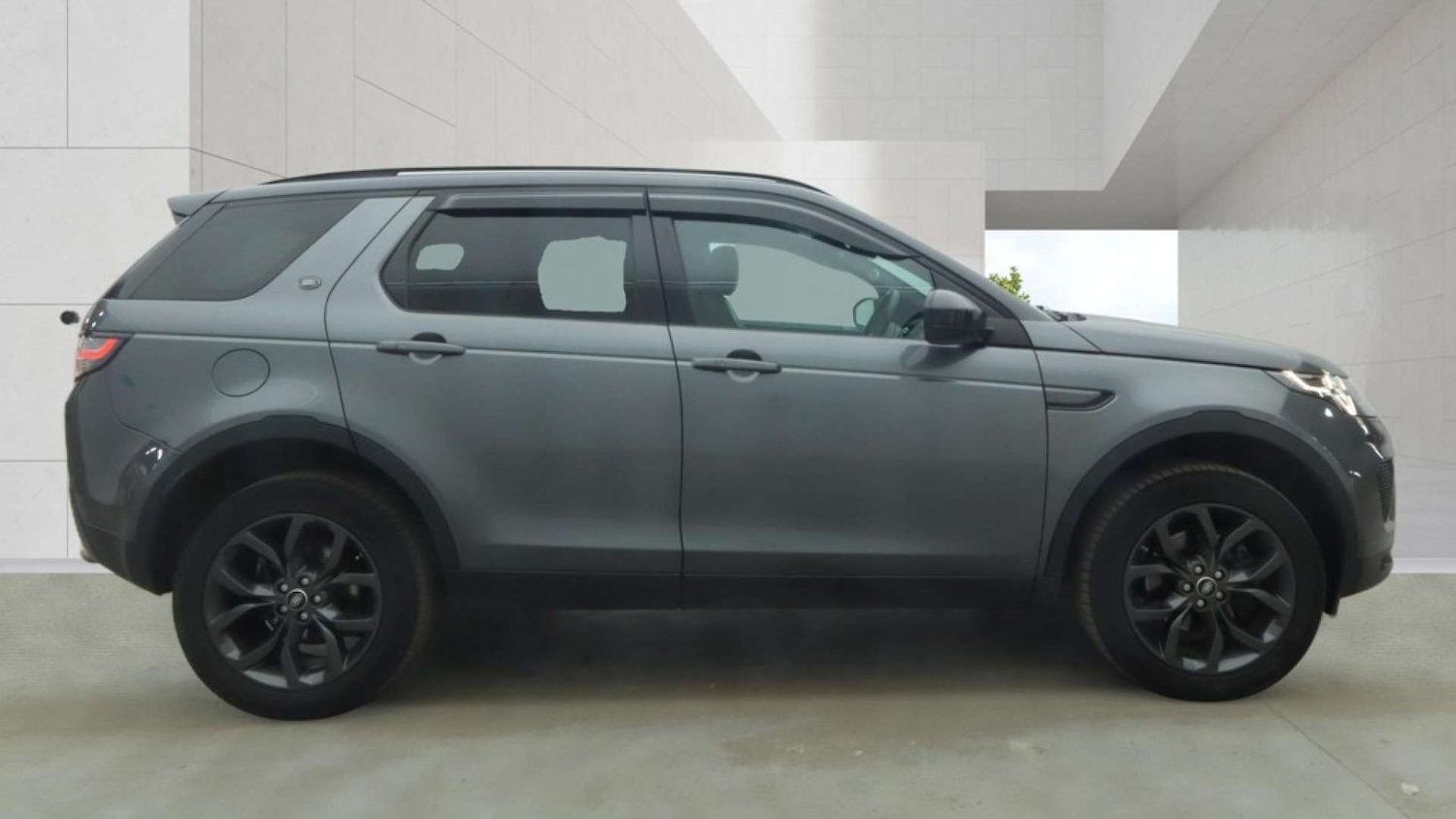 Used Land Rover Discovery Sport 2019 for sale - 78169359: Photo 5