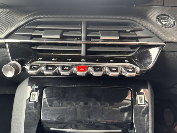Used Peugeot 2008 2020 for sale - 76277661: Photo 24