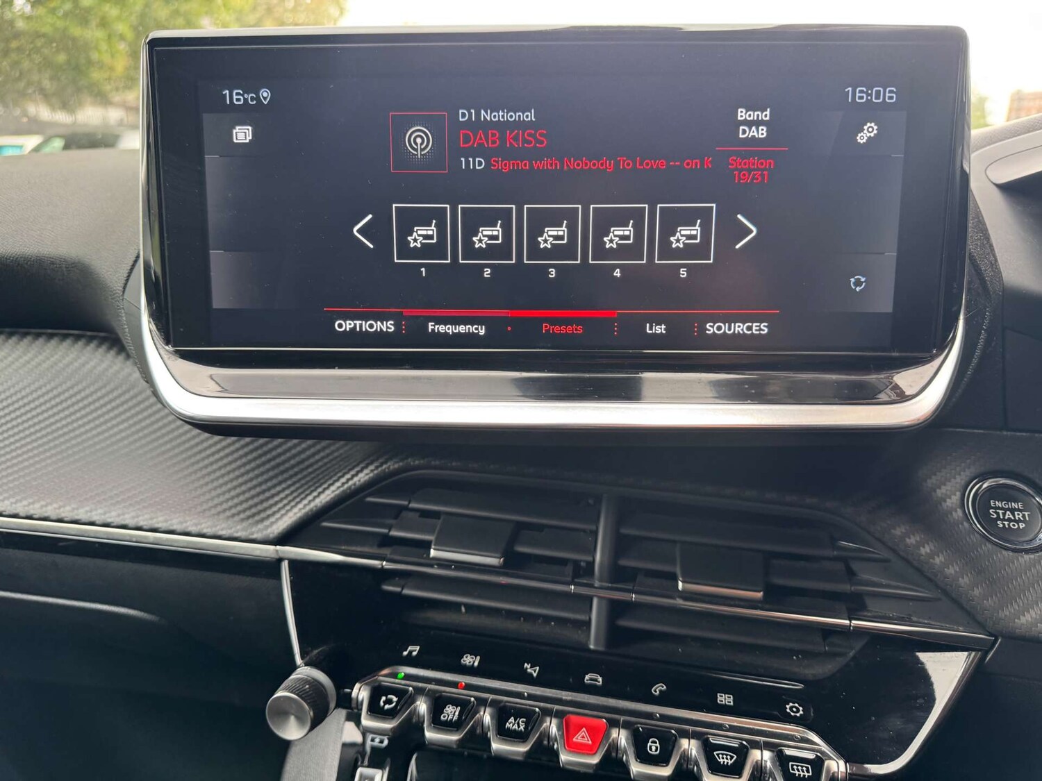 Used Peugeot 2008 2020 for sale - 76277661: Photo 31