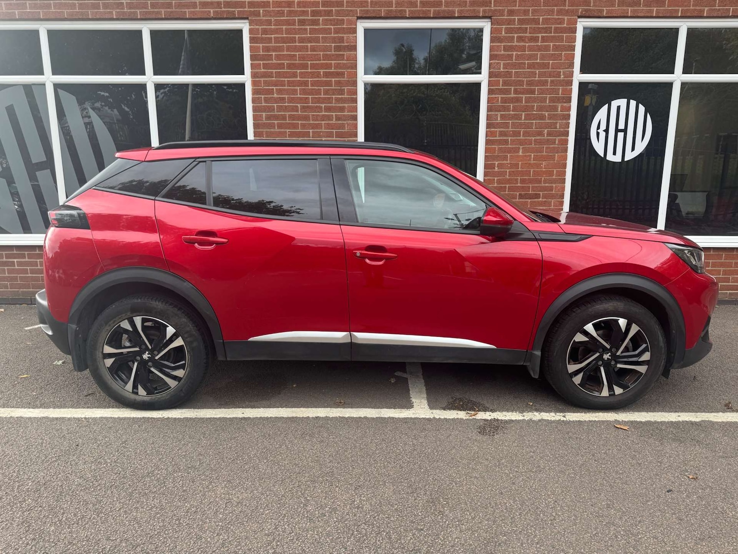 Used Peugeot 2008 2020 for sale - 76277661: Photo 4