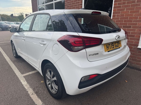 Used Hyundai i20 2019 for sale - 76277612: Photo 15