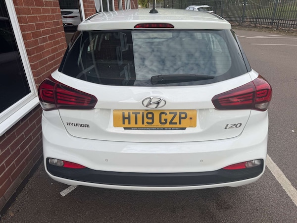 Used Hyundai i20 2019 for sale - 76277612: Photo 17