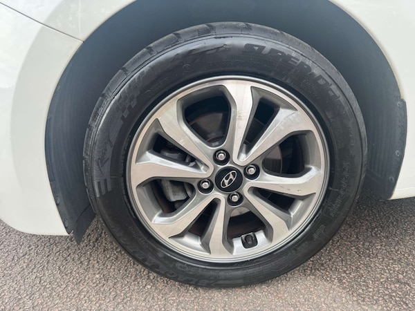 Used Hyundai i20 2019 for sale - 76277612: Photo 36