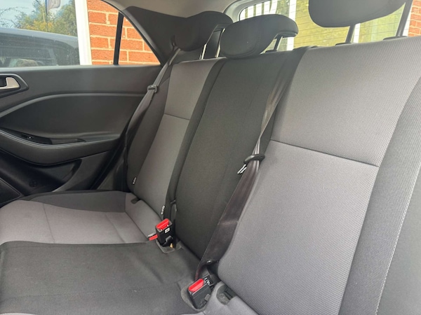 Used Hyundai i20 2019 for sale - 76277612: Photo 44