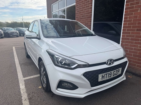 Used Hyundai i20 2019 for sale - 76277612: Photo 5