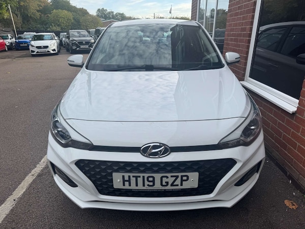 Used Hyundai i20 2019 for sale - 76277612: Photo 7
