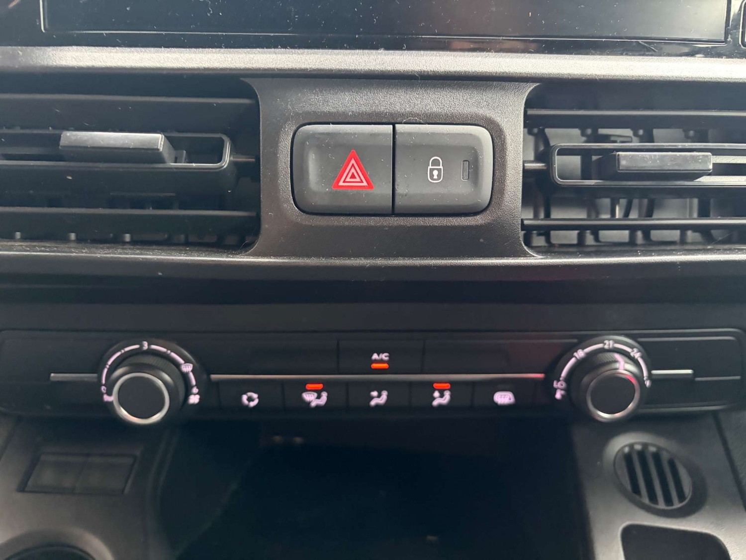 Used Citroen Berlingo 2021 for sale - 77469863: Photo 21