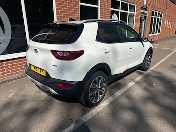 Used Kia Stonic 2019 for sale - 78456070: Photo