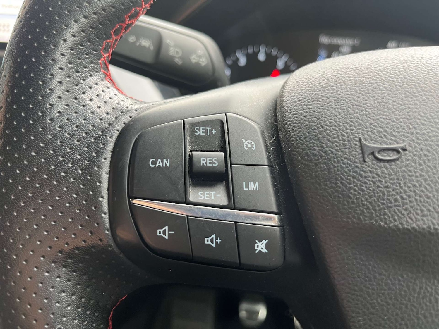 Used Ford Focus 2018 for sale - 76277619: Photo 16