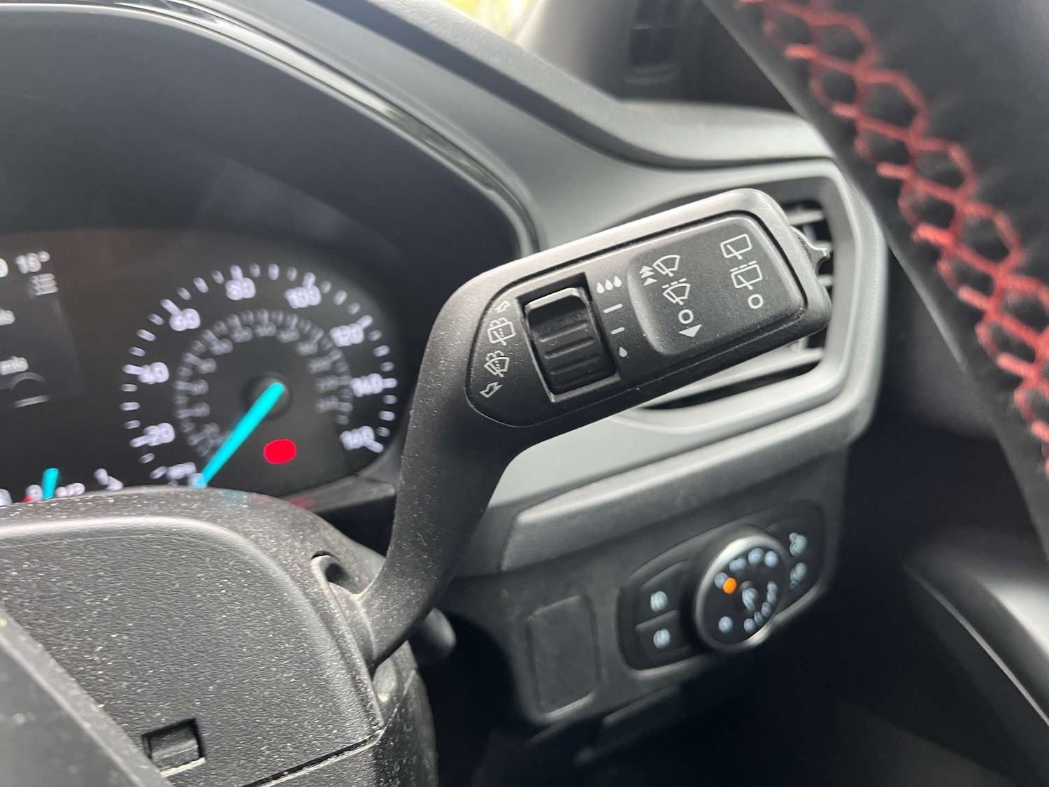 Used Ford Focus 2018 for sale - 76277619: Photo 19