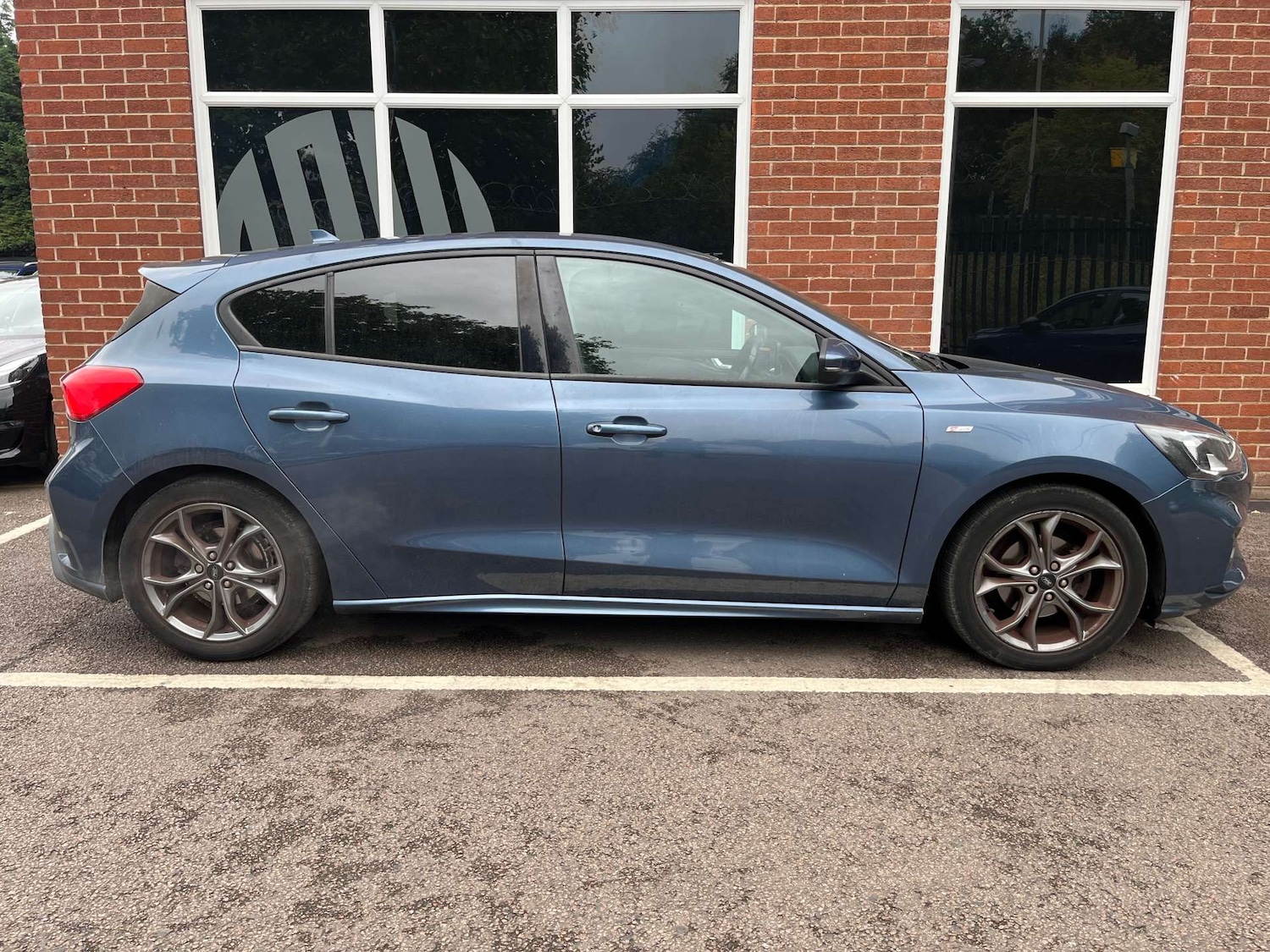 Used Ford Focus 2018 for sale - 76277619: Photo 2
