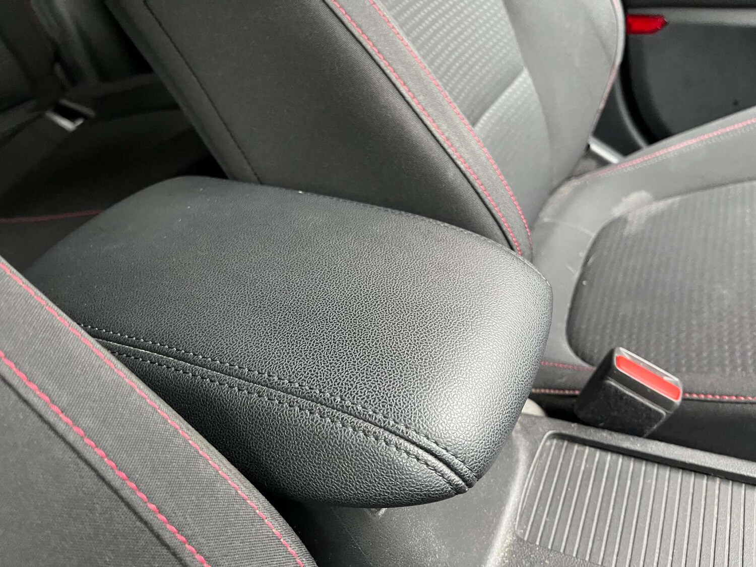 Used Ford Focus 2018 for sale - 76277619: Photo 20