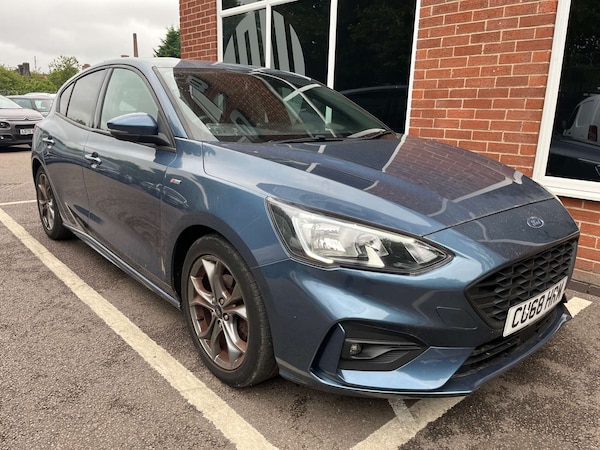 Used Ford Focus 2018 for sale - 76277619: Photo 4