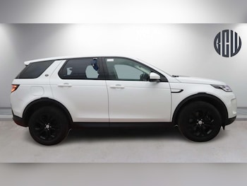 Used Land Rover Discovery Sport 2022 for sale - 78910041: Photo