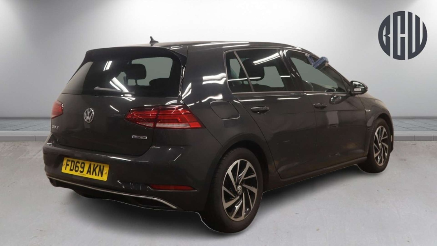 Used Volkswagen Golf 2019 for sale - 77681272: Photo 3