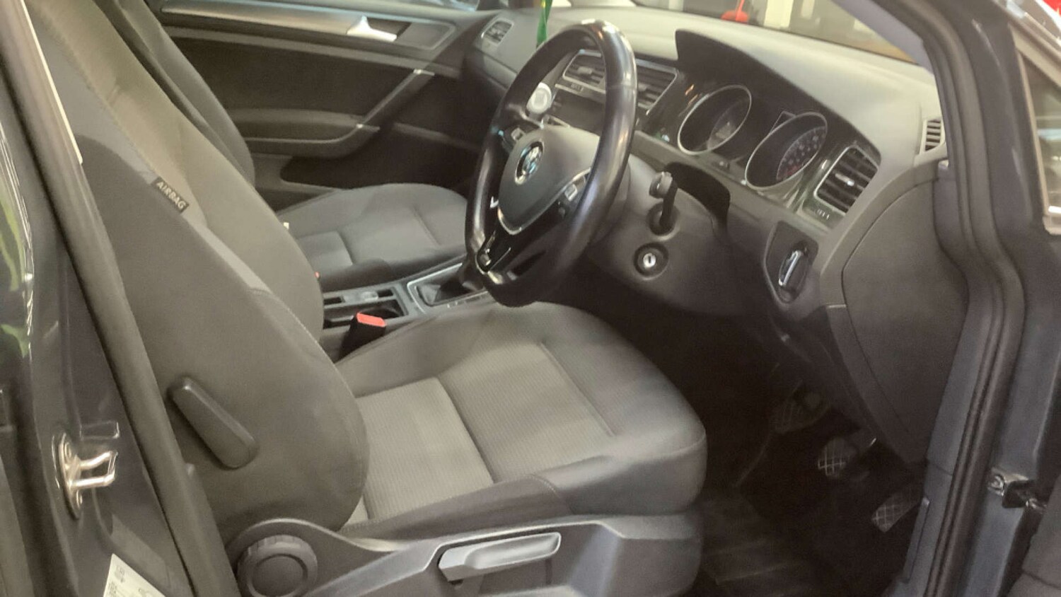 Used Volkswagen Golf 2019 for sale - 77681272: Photo 8