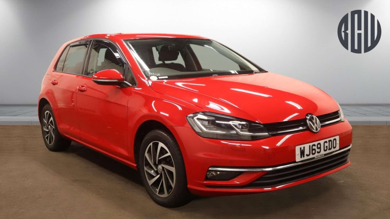 Used Volkswagen Golf 2019 for sale - 76642953: Photo 1