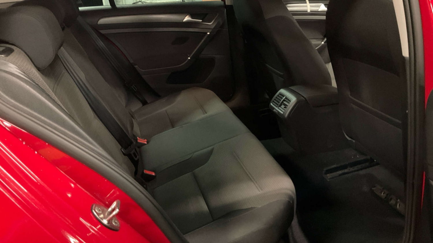 Used Volkswagen Golf 2019 for sale - 76642953: Photo 10