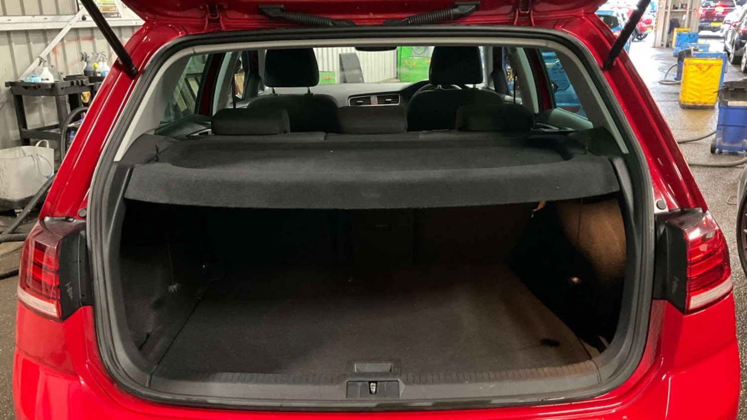 Used Volkswagen Golf 2019 for sale - 76642953: Photo 11