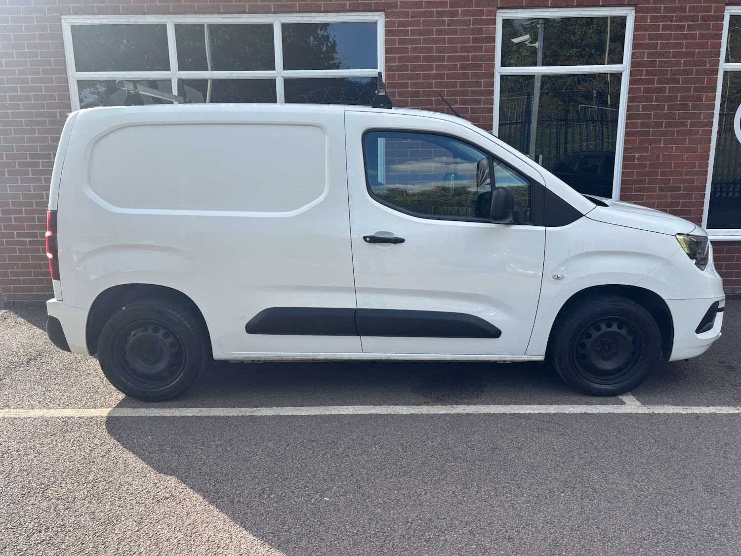 Used Vauxhall Combo 2021 for sale - 76669816: Photo 8