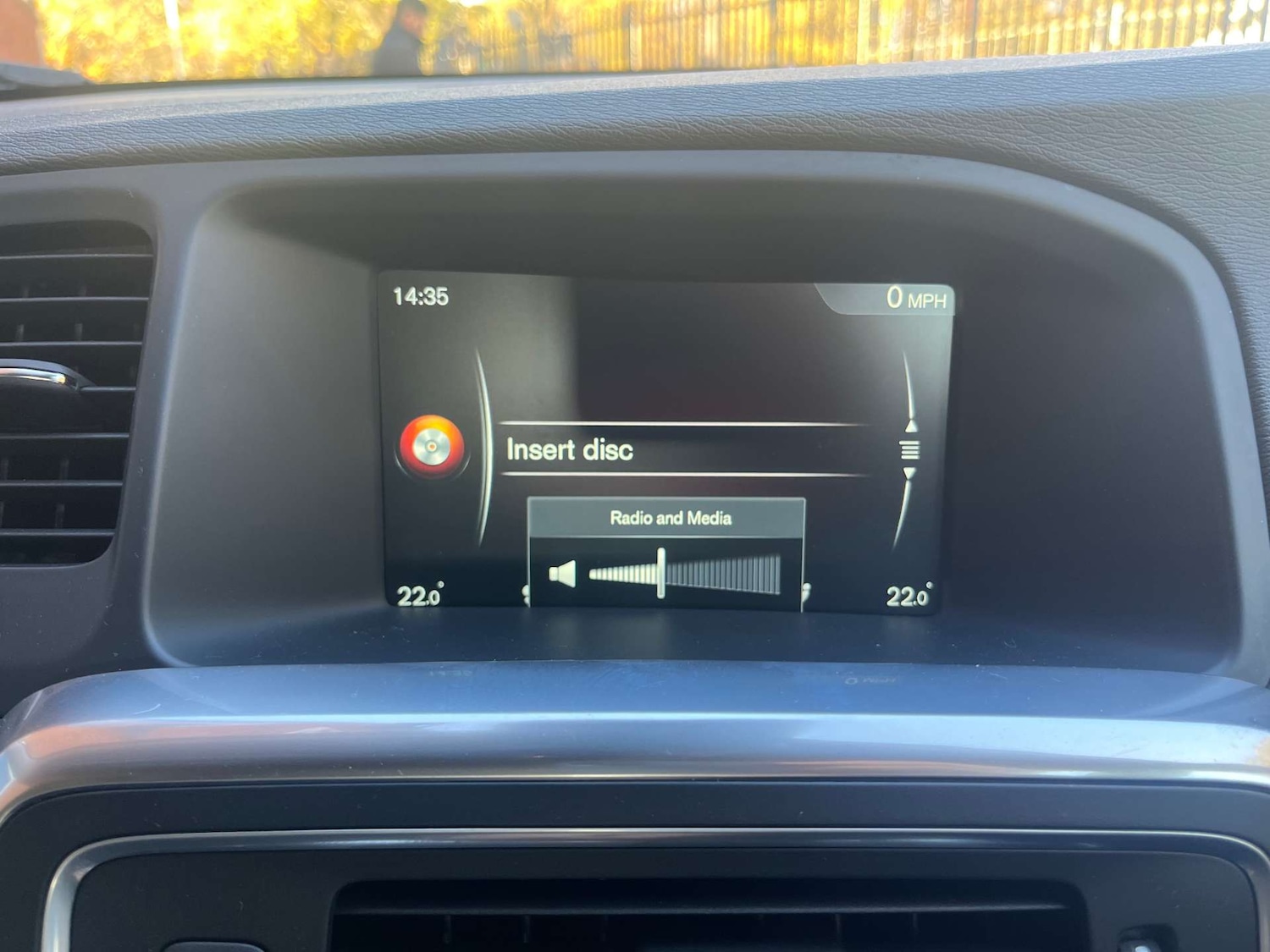 Used Volvo V60 2014 for sale - 76395528: Photo 23