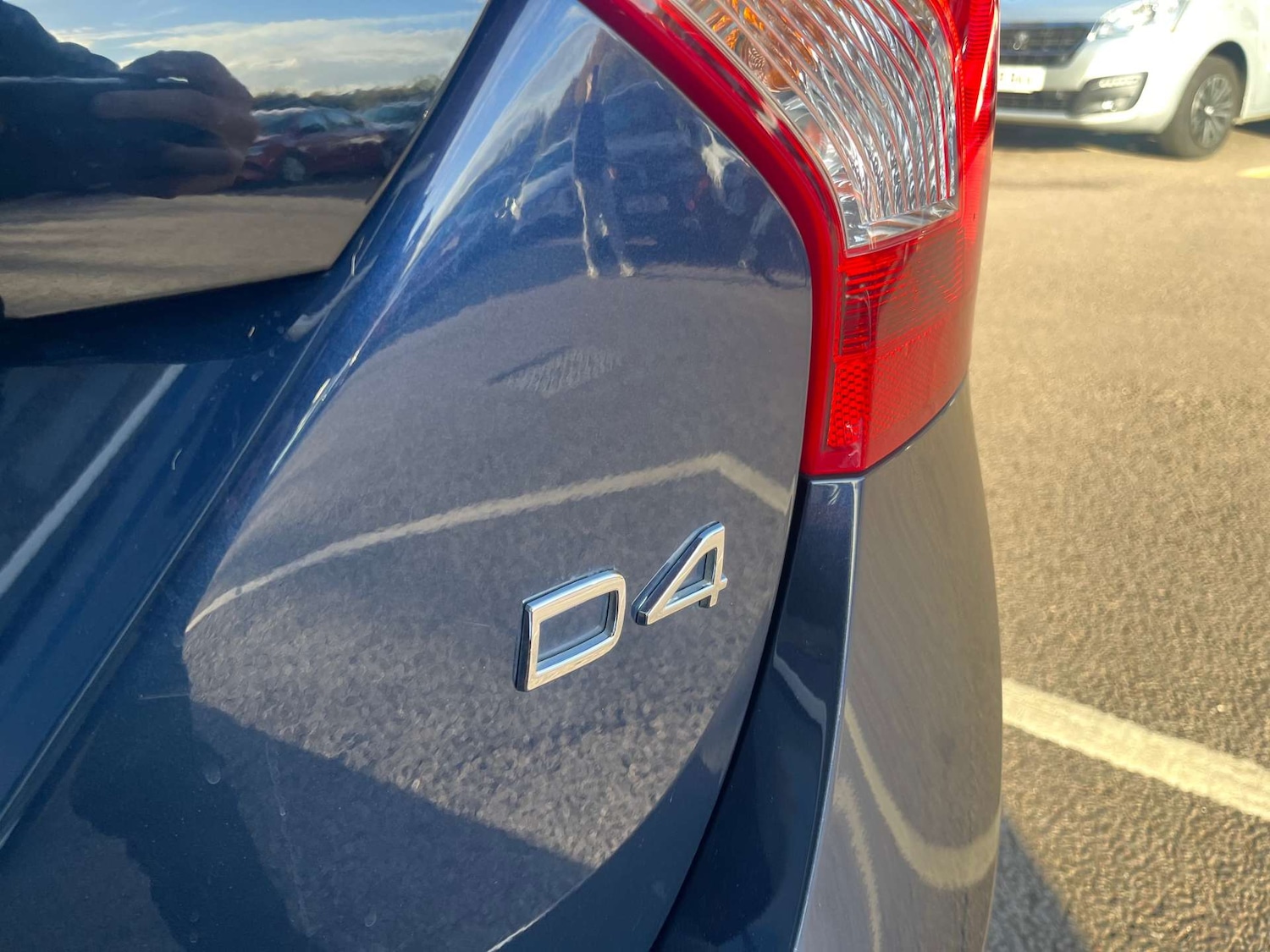 Used Volvo V60 2014 for sale - 76395528: Photo 31