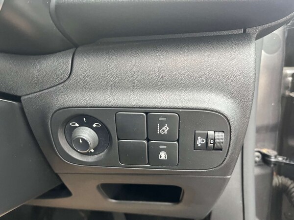 Used Citroen C3 2020 for sale - 76277650: Photo 37