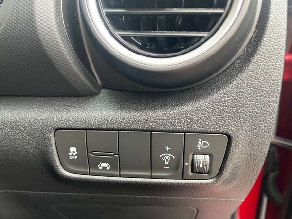 Used Hyundai KONA 2020 for sale - 76277817: Photo 28