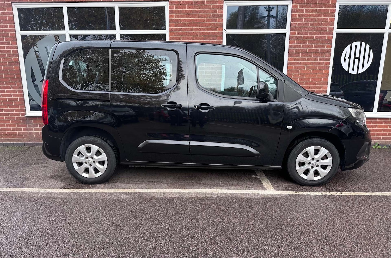 Used Vauxhall Combo Life 2019 for sale - 76520307: Photo 2